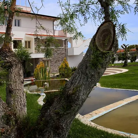 Le Ginestre Family & Wellness Hotel 4*